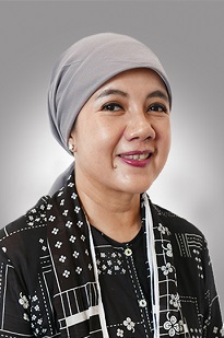 Dewi Soeharto(CV photo).jpg